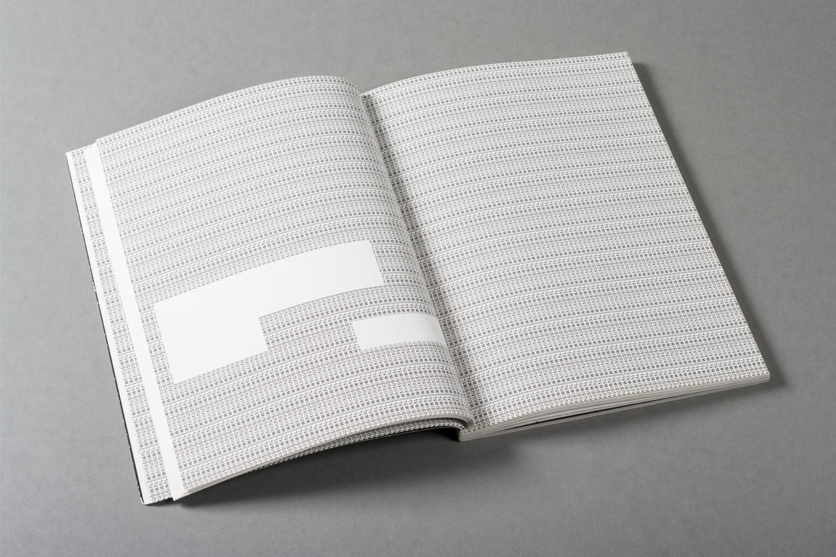 iwalewahaus_catalogue_13_iwalewa-four-views-into-contemporary-africa_persp_01